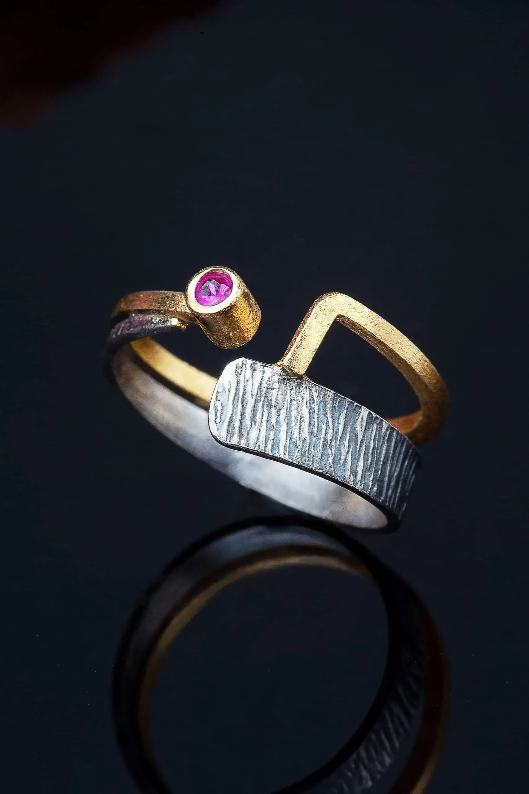 Handmade Jewellery | Silver textured ring with pink zircon gallery 4