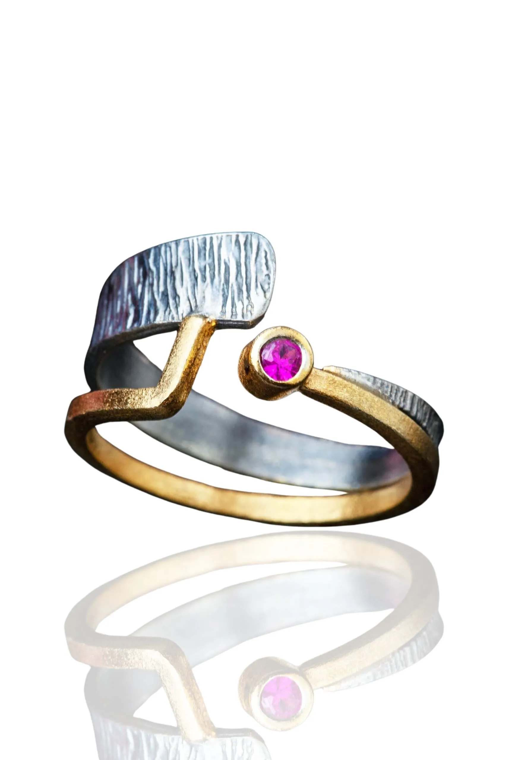 Handmade Jewellery | Silver textured ring with pink zircon main